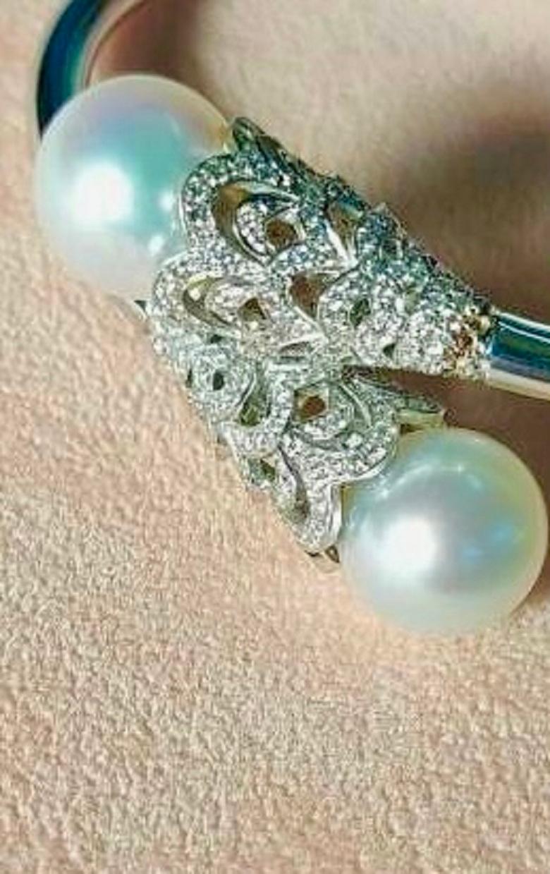 Modern 18 Karat White Gold Pearls and Diamonds Bracelet For Sale
