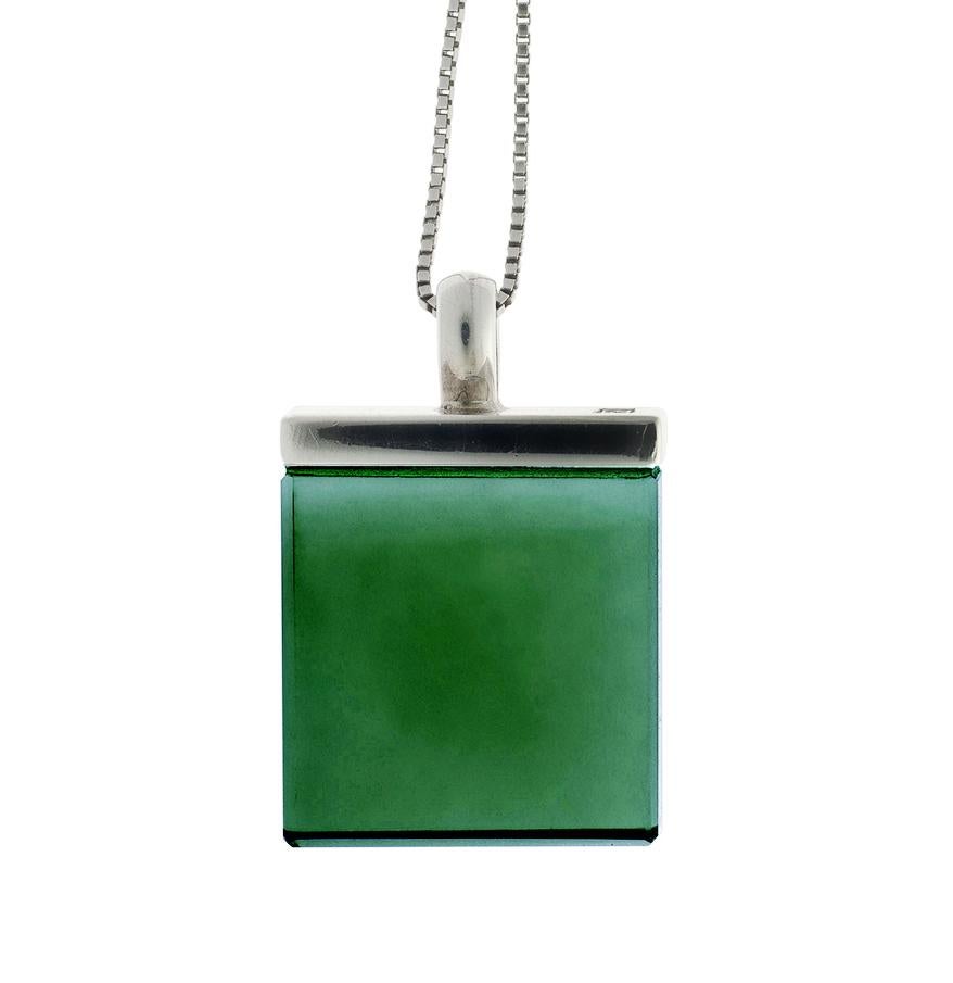 Mixed Cut Eighteen Karat White Gold Art Deco Style Pendant Necklace with Green Quartz For Sale