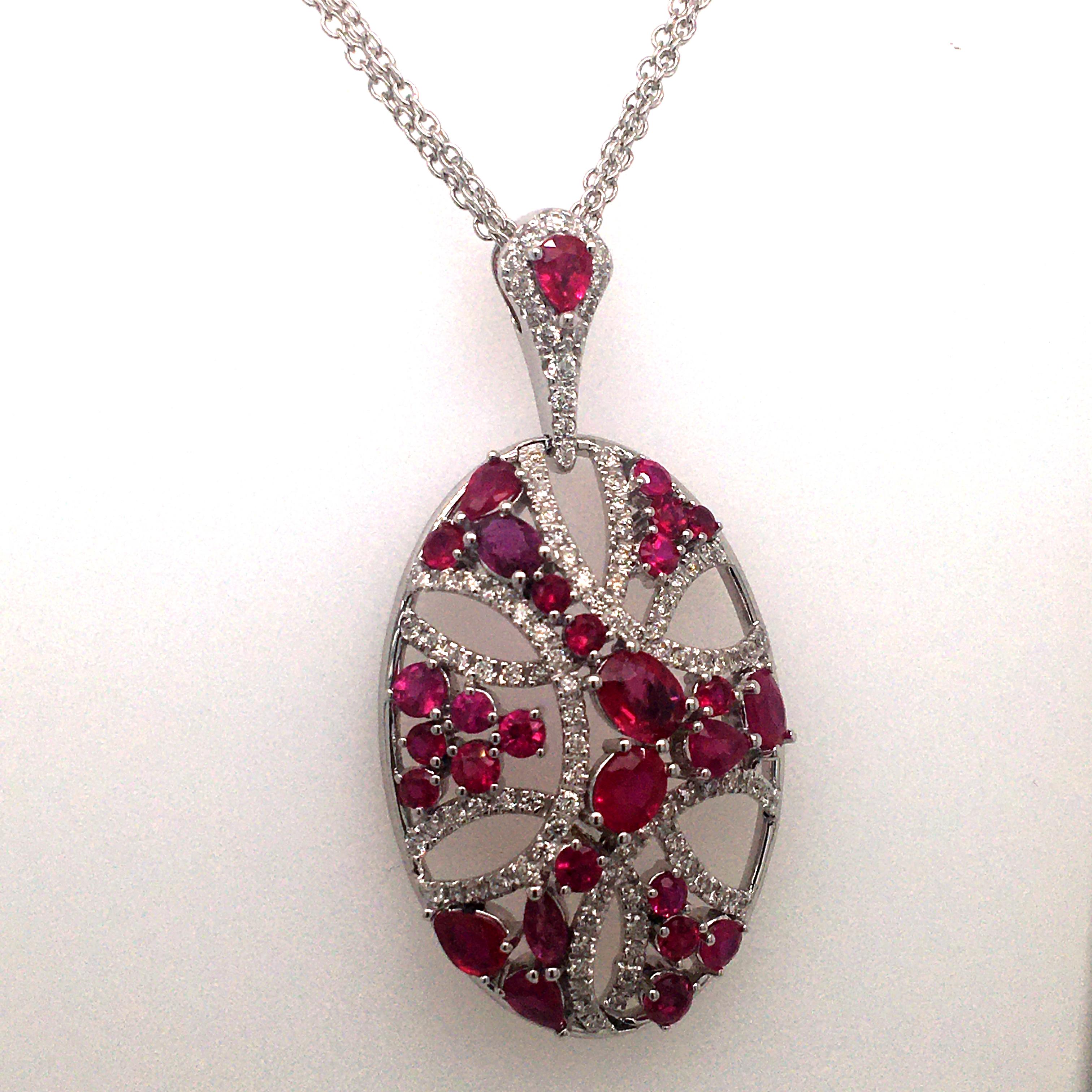 Art Nouveau 18 Karat White Gold Pendent Set with Diamonds and Ruby Made in Italy