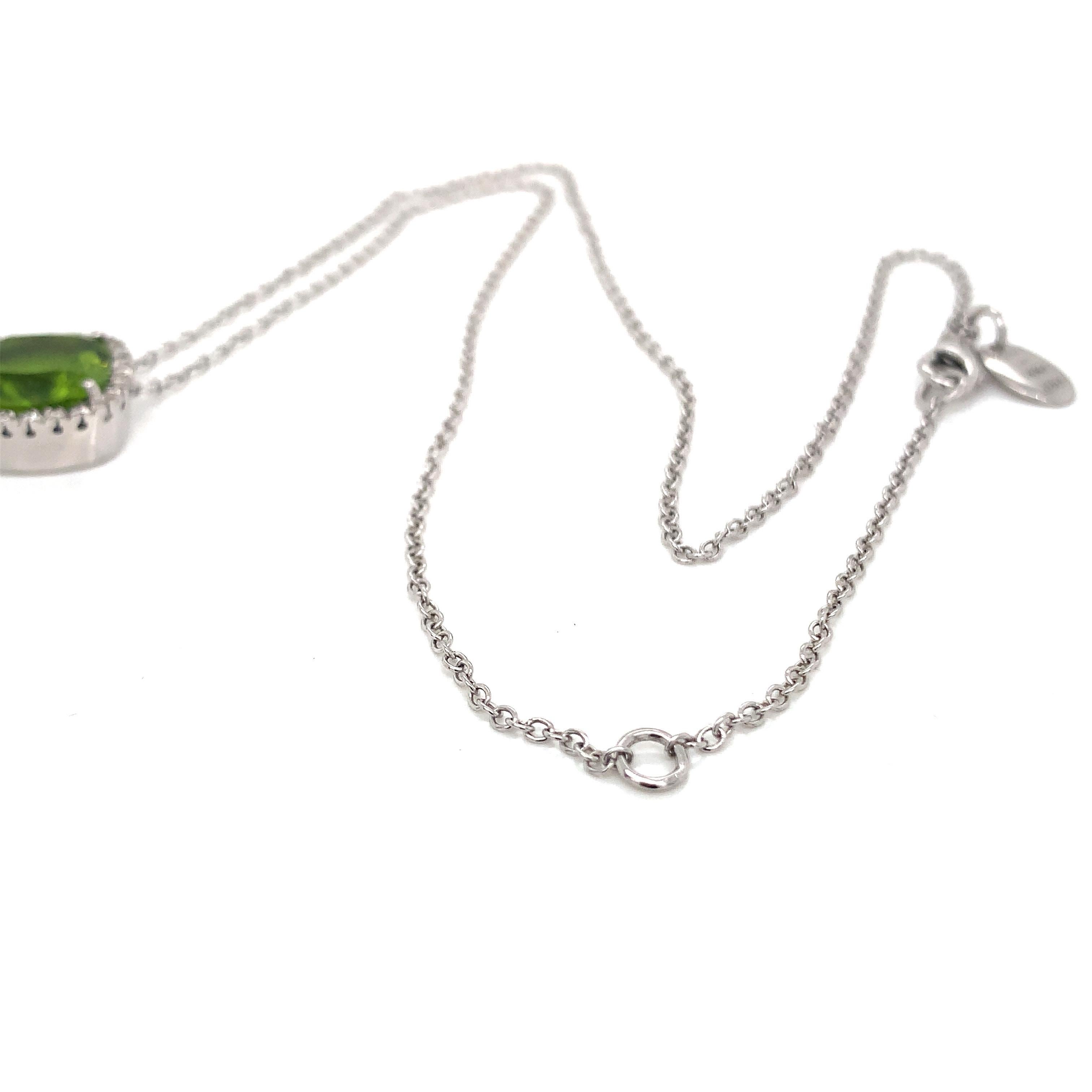 Round Cut 18 Karat White Gold Peridot and Diamond Garavelli Pendant with Necklace For Sale