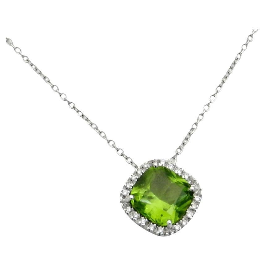 18 Karat White Gold Peridot and Diamond Garavelli Pendant with Necklace For Sale