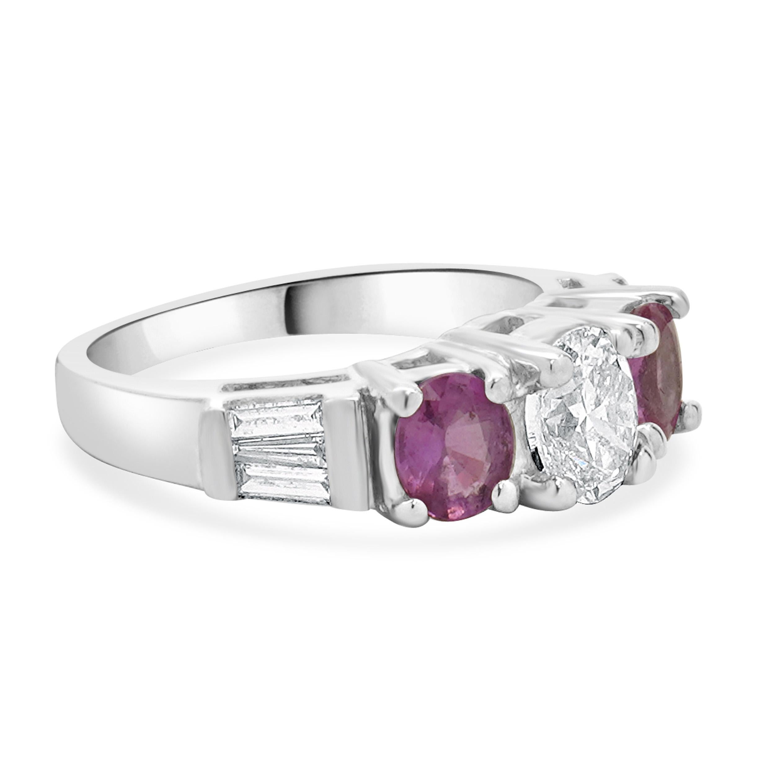 18 Karat White Gold Pink Sapphire and Diamond Ring In Excellent Condition For Sale In Scottsdale, AZ