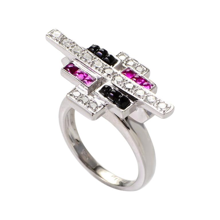 18 Karat White Gold Pink Sapphire and Onyx Cabochon Ring MFAG19-0905