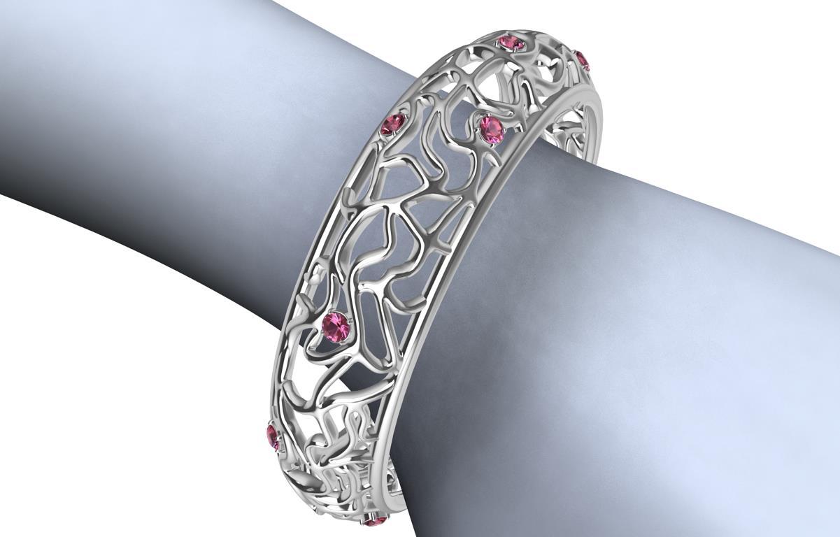 18 Karat White Gold Pink Sapphires Synergistic Bangle In New Condition For Sale In New York, NY