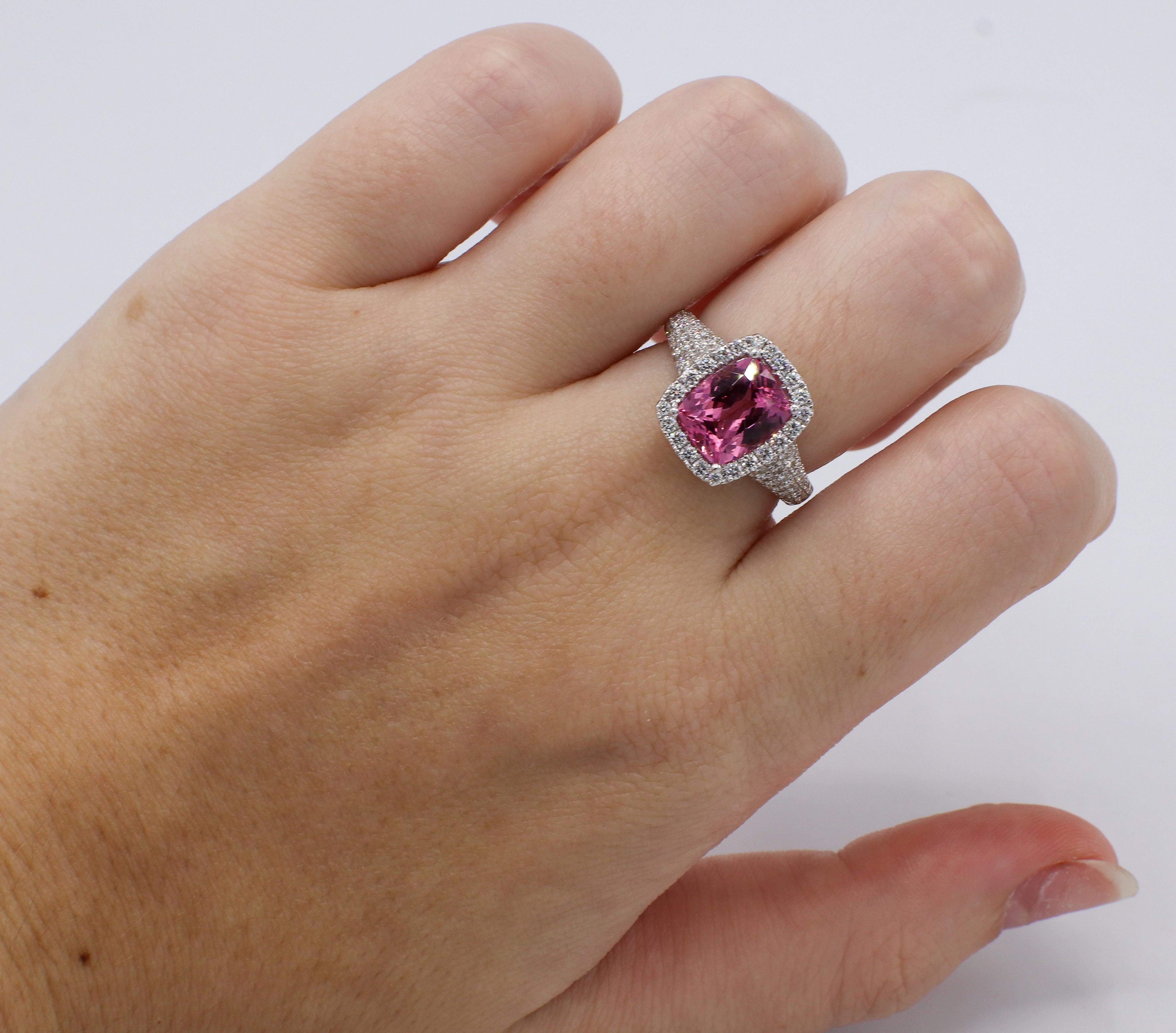 18 Karat White Gold Pink Spinel & Pave Natural Diamond Halo Cocktail Ring In Excellent Condition For Sale In  Baltimore, MD