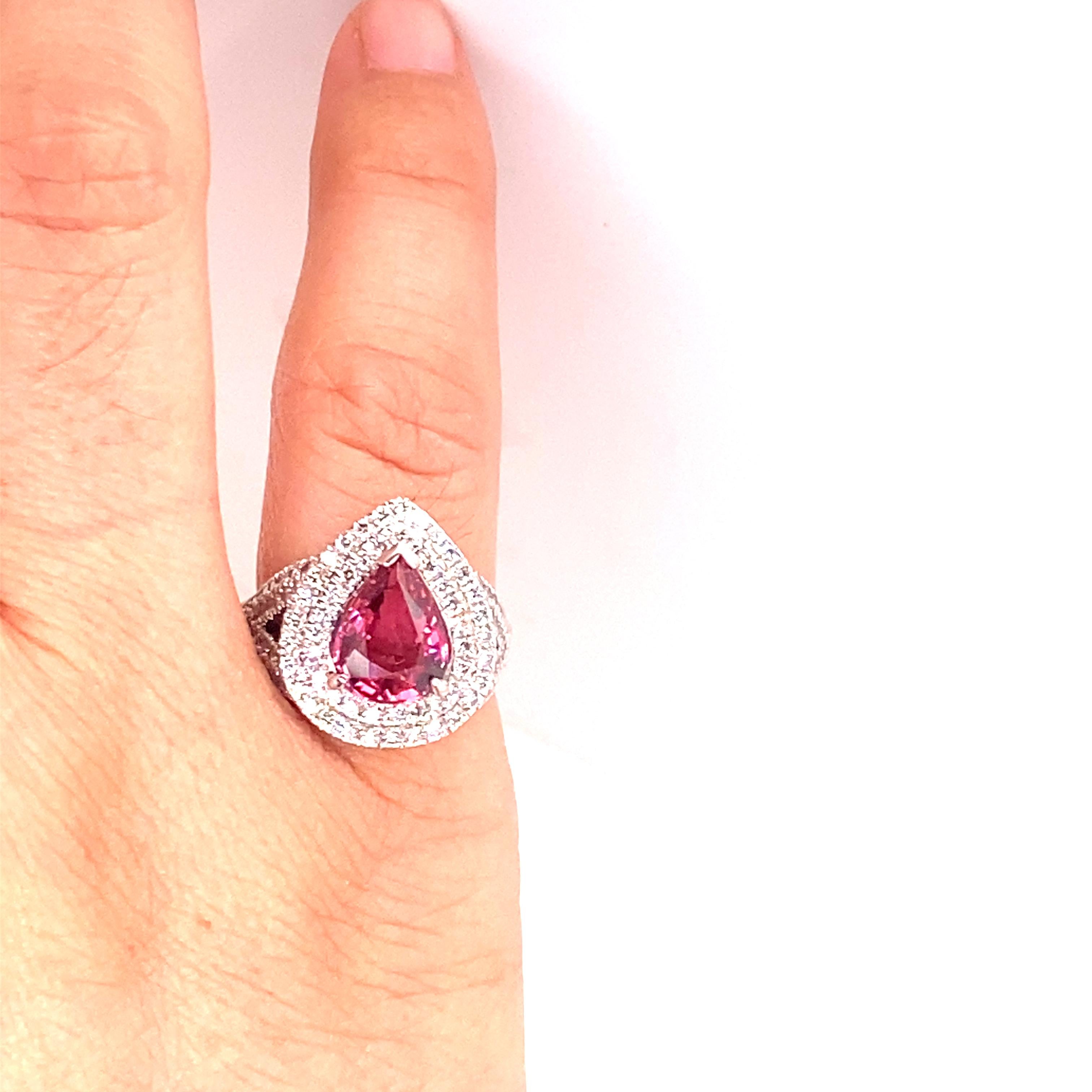 18 Karat White Gold Pink Tourmaline Diamond Ring In New Condition For Sale In Indooroopilly, QLD