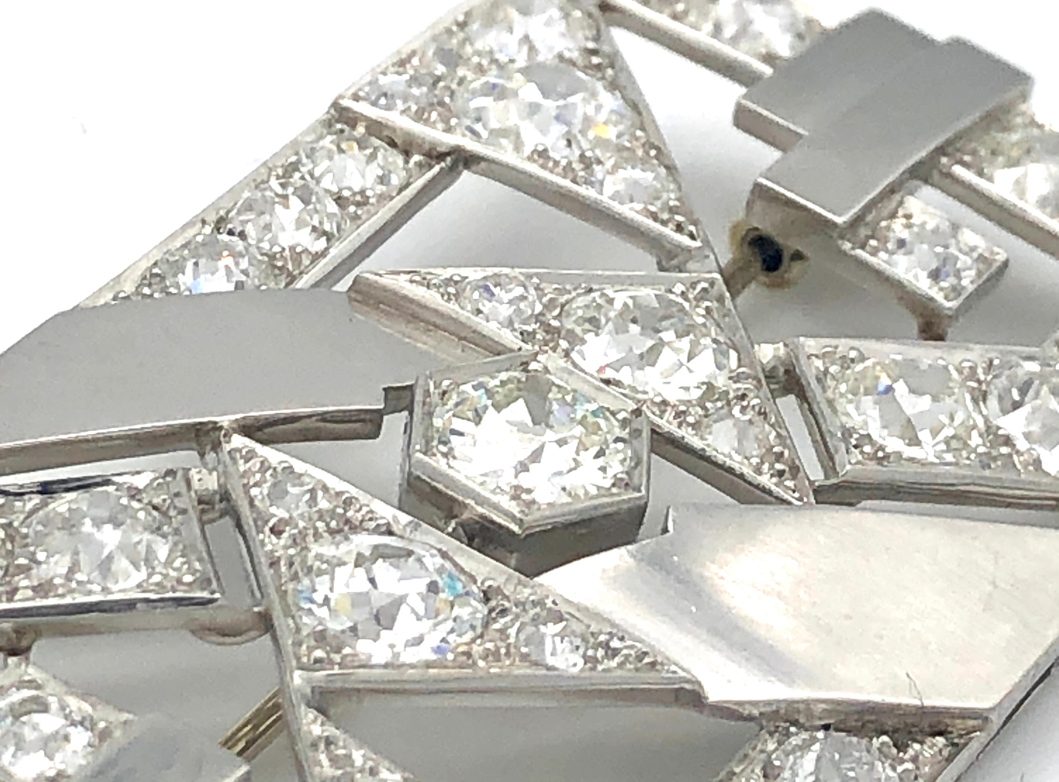 Women's 18 Karat White Gold Platinum Art Deco 11 Carat Round European Cut Diamond Brooch