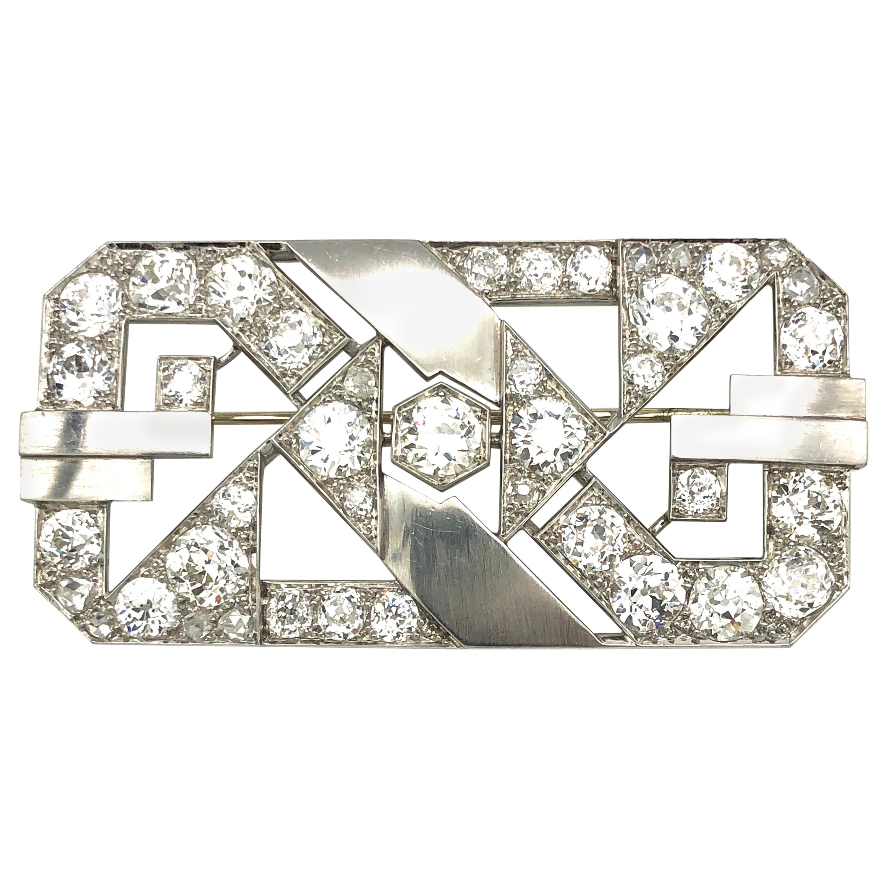 18 Karat White Gold Platinum Art Deco 11 Carat Round European Cut Diamond Brooch