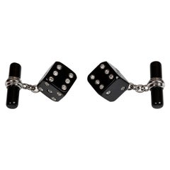 Boutons de manchette jeu de dés en or blanc 18 carats, onyx et diamants