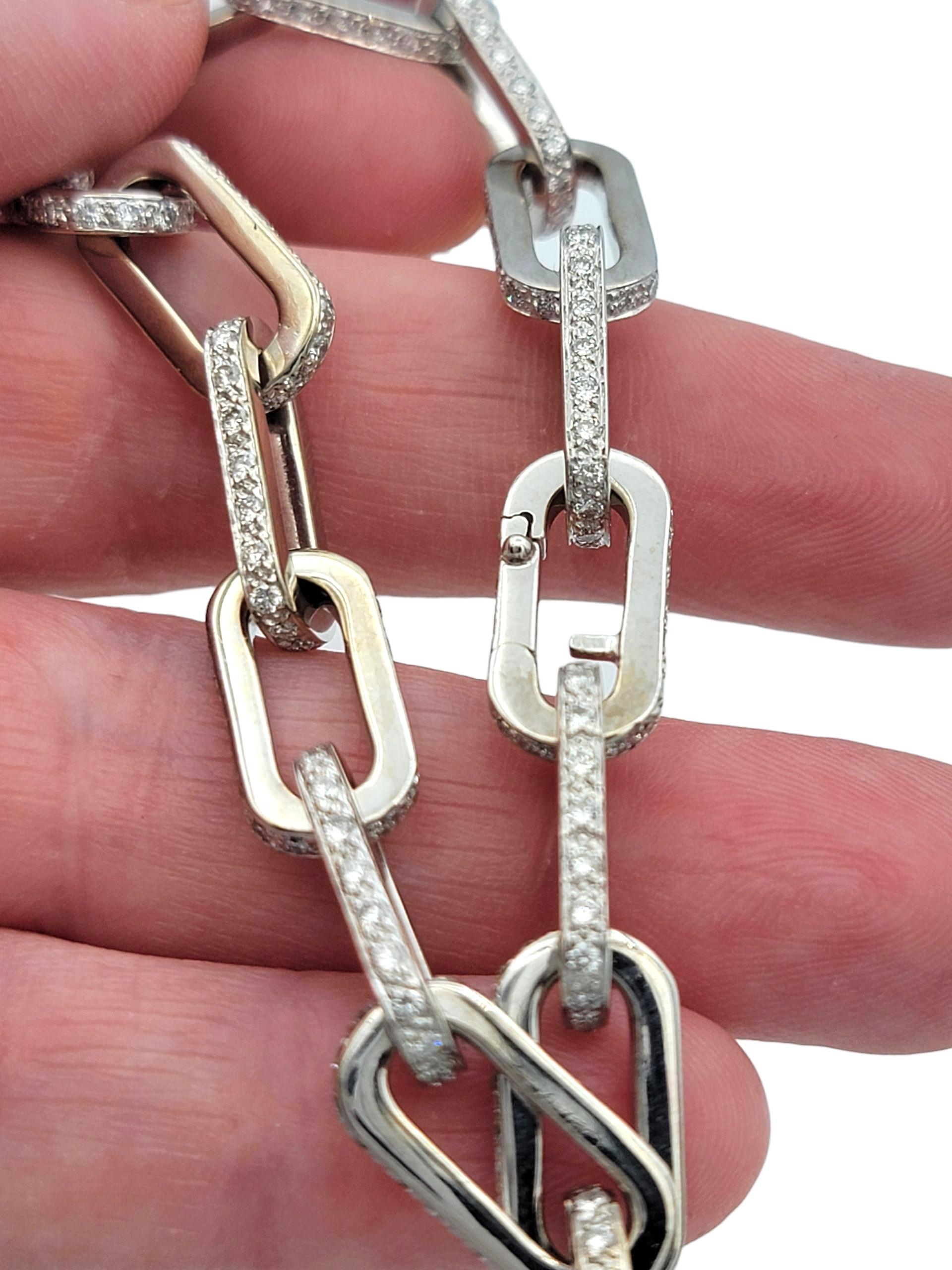 Pulsera de eslabones pulidos de oro blanco de 18 quilates con diamantes brillantes redondos en venta 3