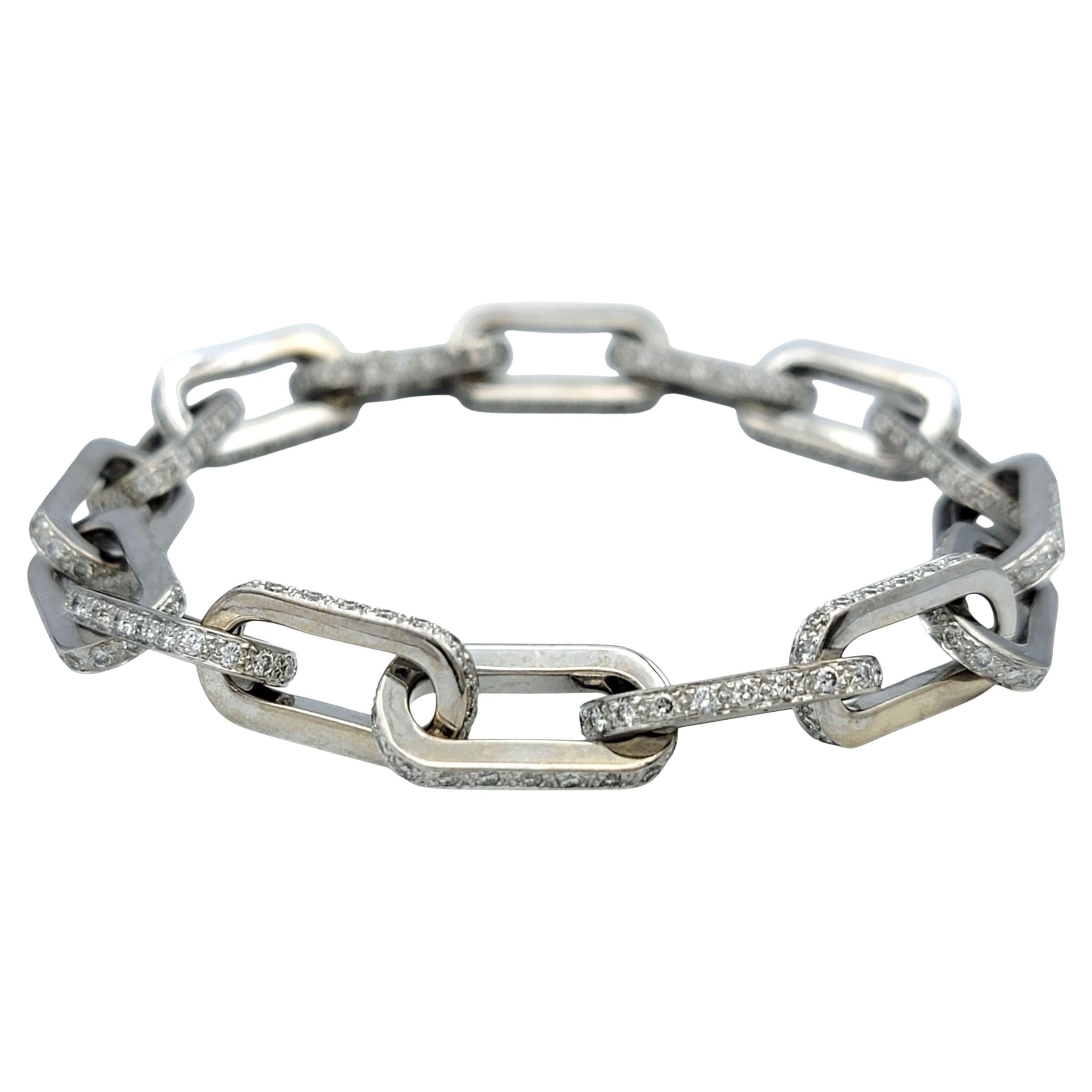 18 Karat White Gold Polished Cable Link Bracelet with Round Brilliant Diamonds