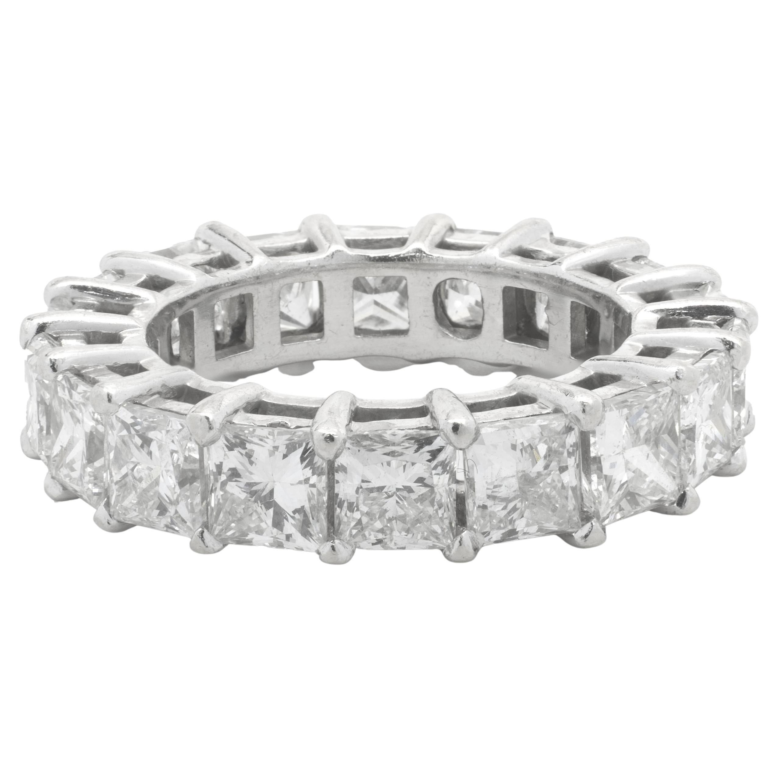 Bracelet d'éternité en or blanc 18 carats avec diamants taille princesse