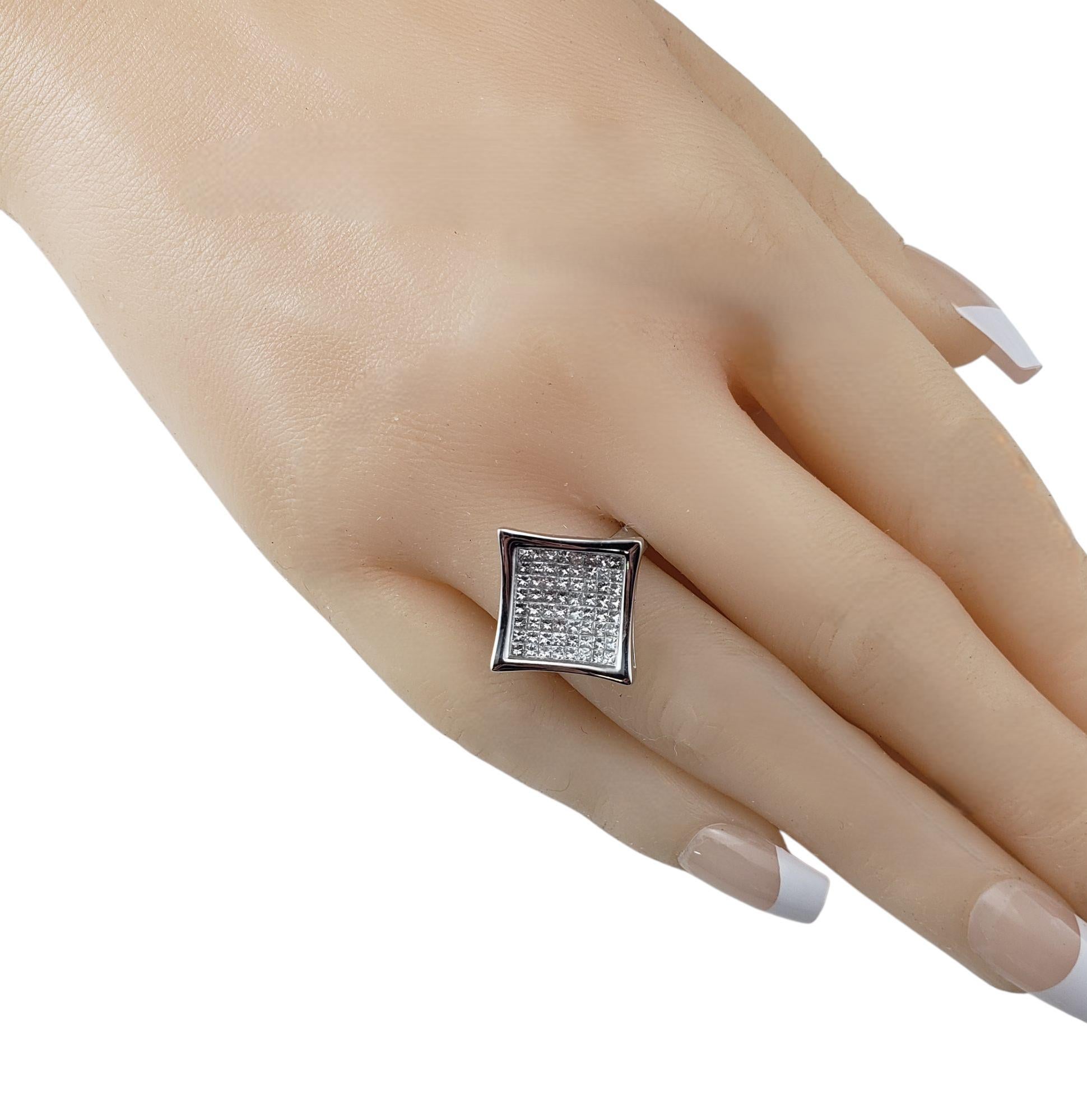 18 Karat Weißgold Prinzessinnenschliff Diamant Ring Größe 7 #21927 Damen im Angebot
