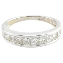 18 Karat Weißgold-Hochzeitsring mit Diamant im Prinzessinnenschliff