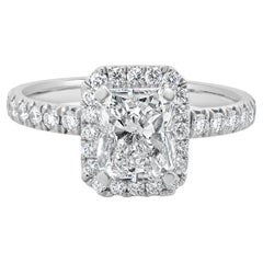 18 Karat White Gold Radiant Cut Diamond Engagement Ring