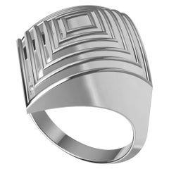 18 Karat White Gold Rhombus Row Ring