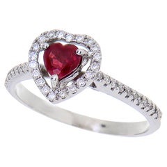 Bague en or blanc 18 carats avec rubis taille cœur 0,52 et 0,24 diamants blancs taille brillant