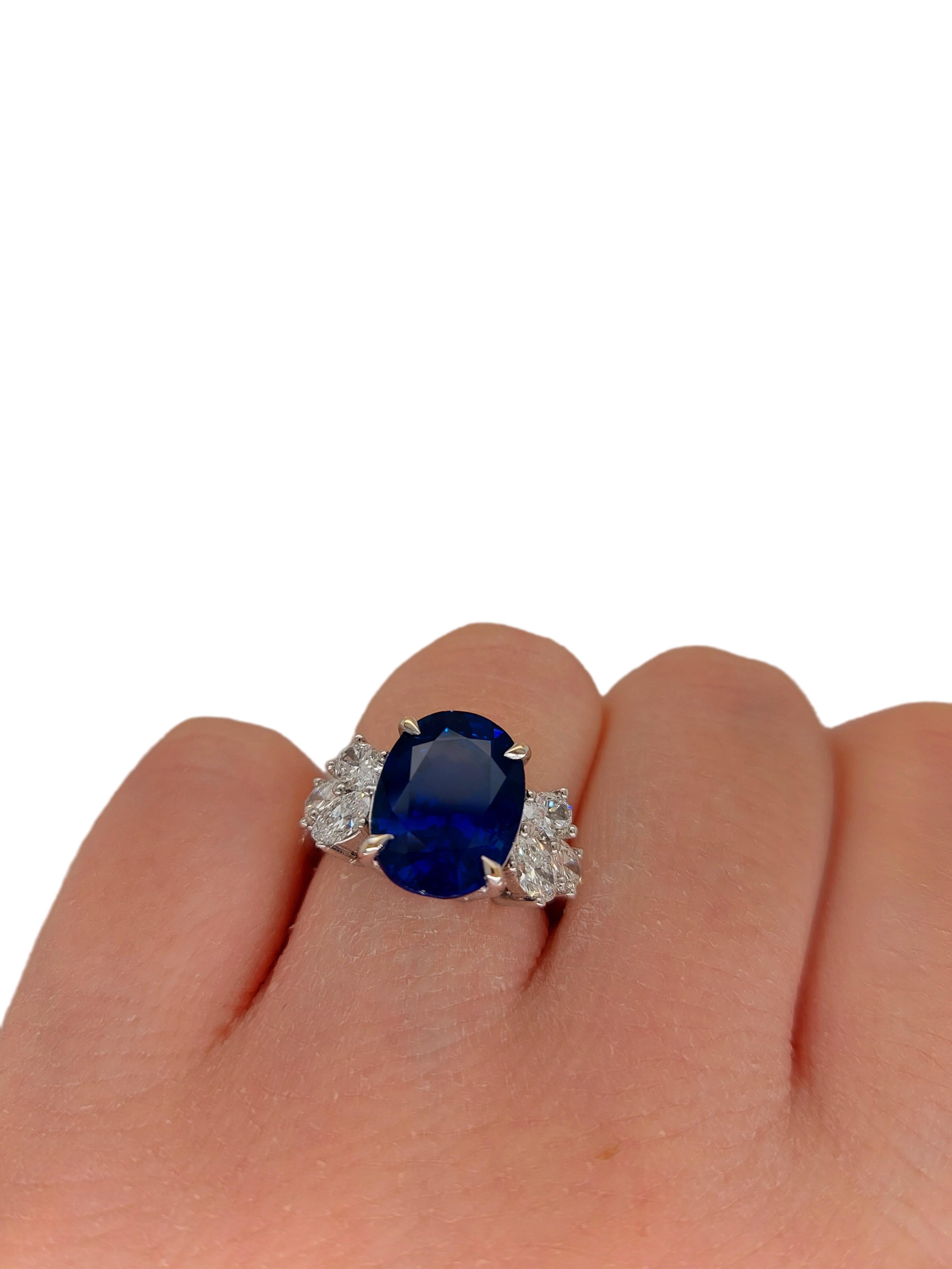 18 Karat White Gold Ring Set with a 7 Carat Sapphire and Diamonds 13
