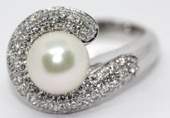 Bague en or blanc 18 carats sertie de diamants, par Carl Bucherer