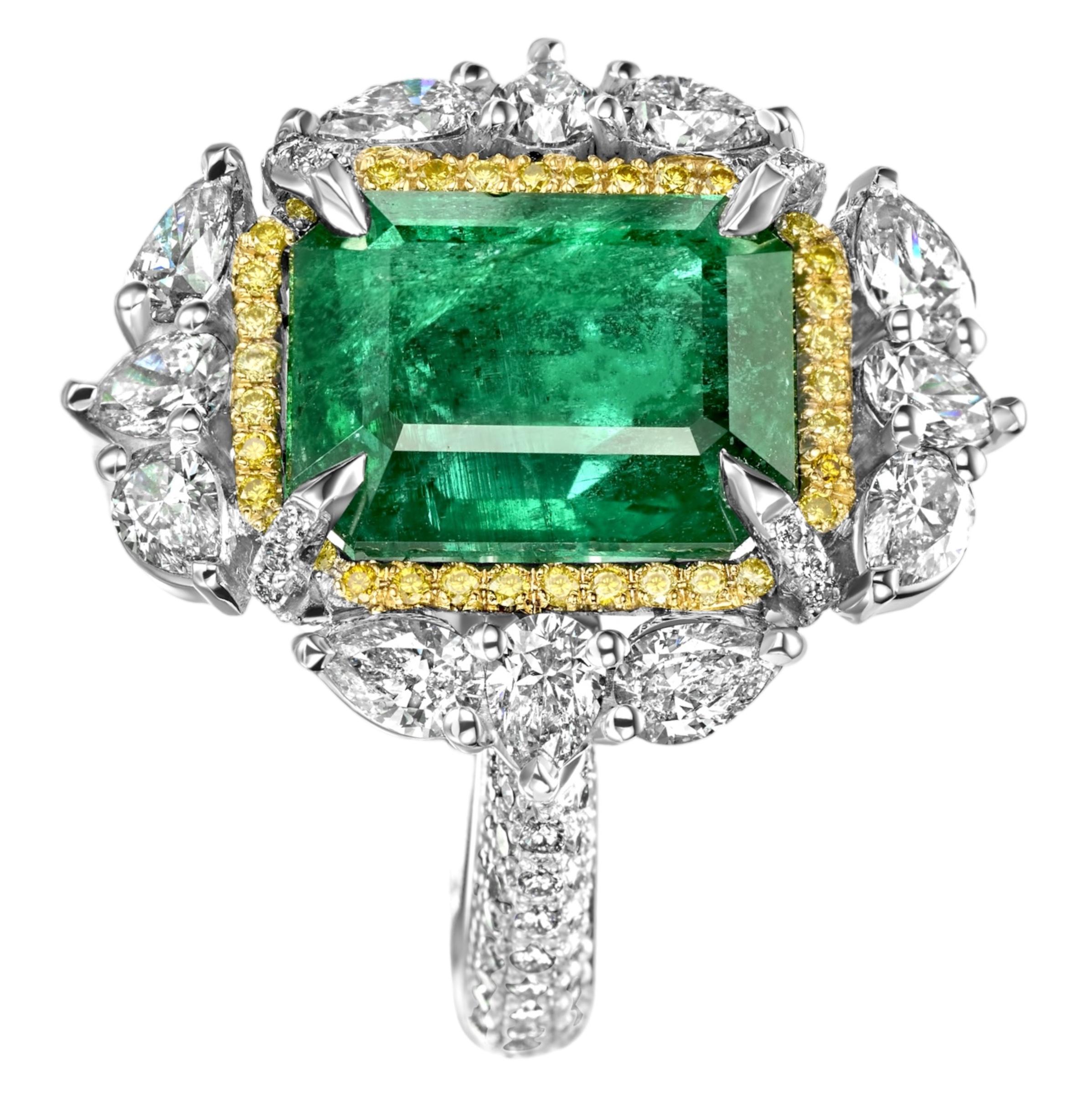 Women's or Men's 18 Karat White Gold Ring with 12.27 Carat Emerald, Pear Shape Diamonds 2.62 Ct For Sale