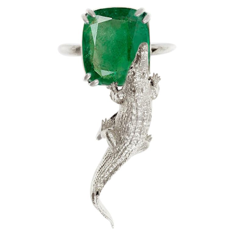 Eighteen Karat White Gold Contemporary Ring with Cushion Natural Emerald For Sale