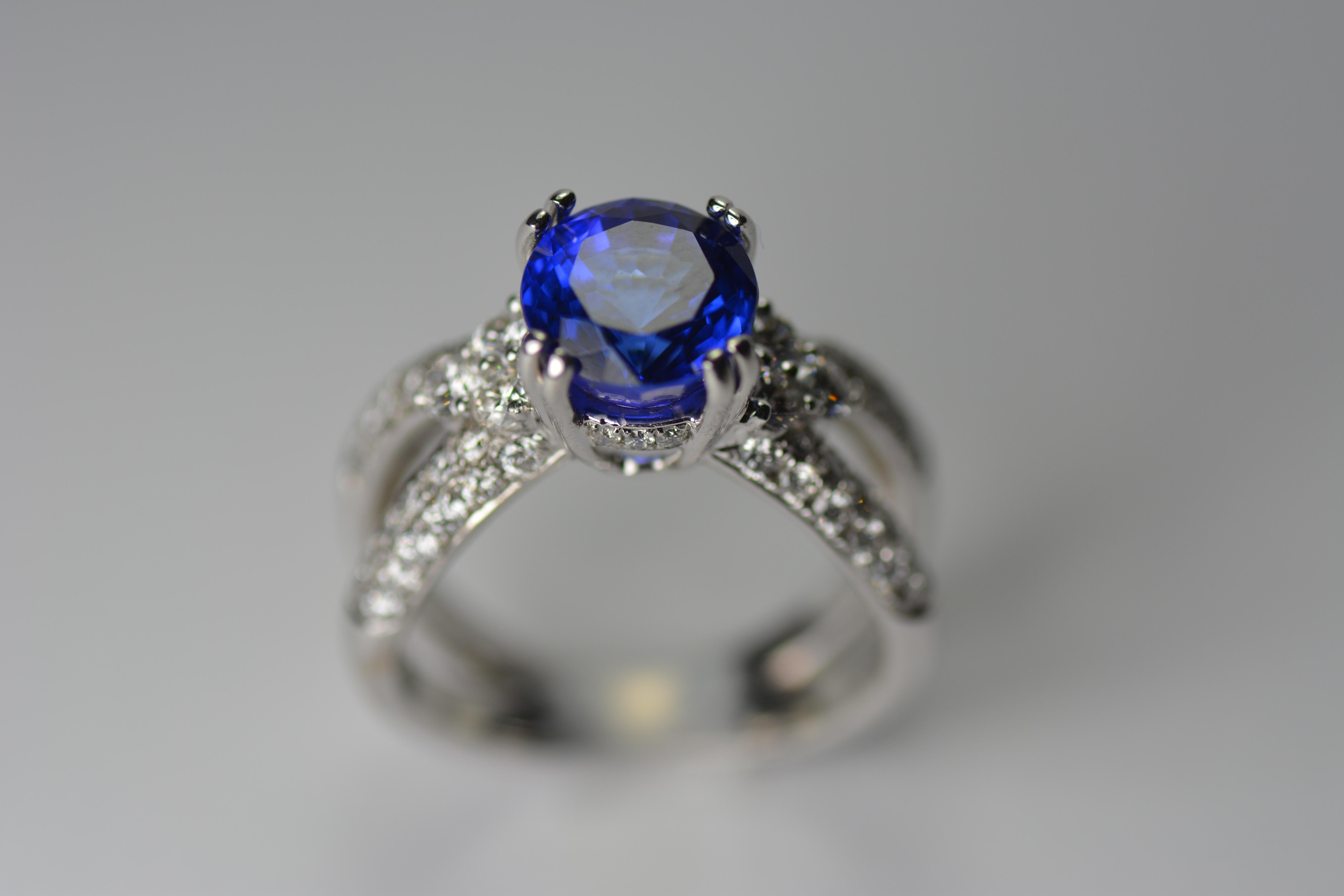 18 Karat White Gold Ring with 3.3 Carat Tanzanite and 1.30 TDW Diamond Ring 7