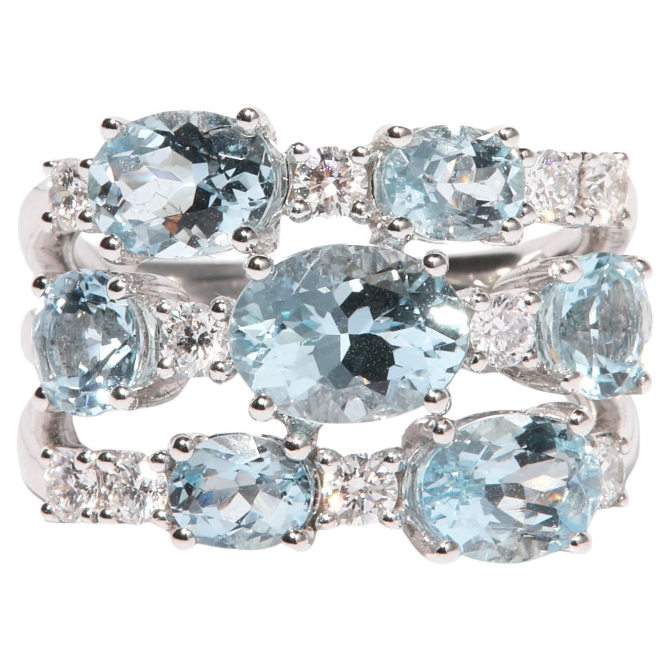 Ring aus 18 Karat Weißgold mit Aquamarin und Diamanten