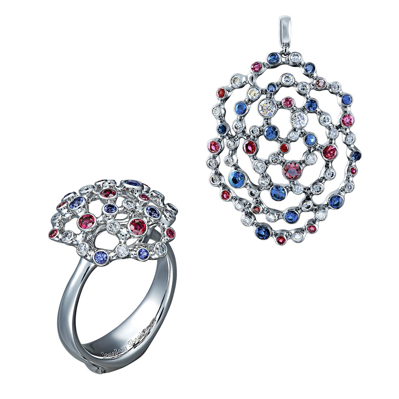 18 Karat White Gold Ring with Diamonds Rubies and Sapphires In New Condition For Sale In Kowloon City District, HK