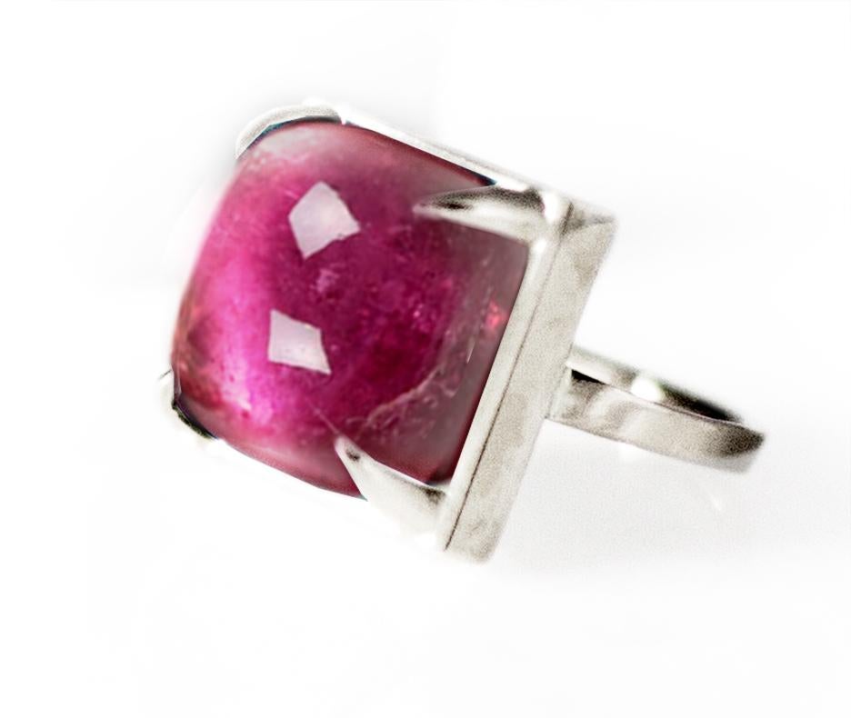 White Gold Fashion Ring with Sugarloaf Pink Tourmaline For Sale 2