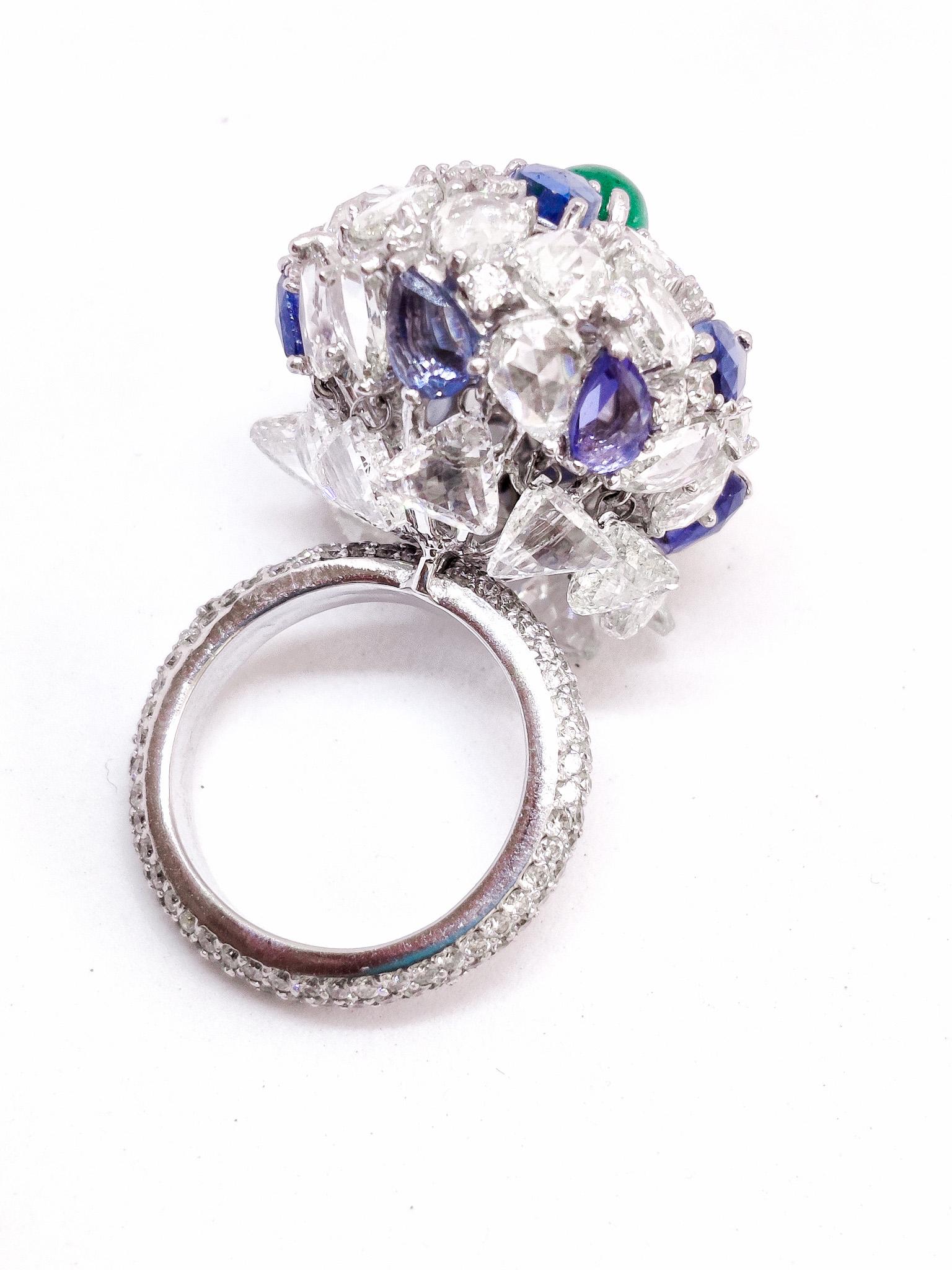 18 Karat White Gold, Rose Cut, Emerald and Sapphire Cocktail Ring For Sale 2