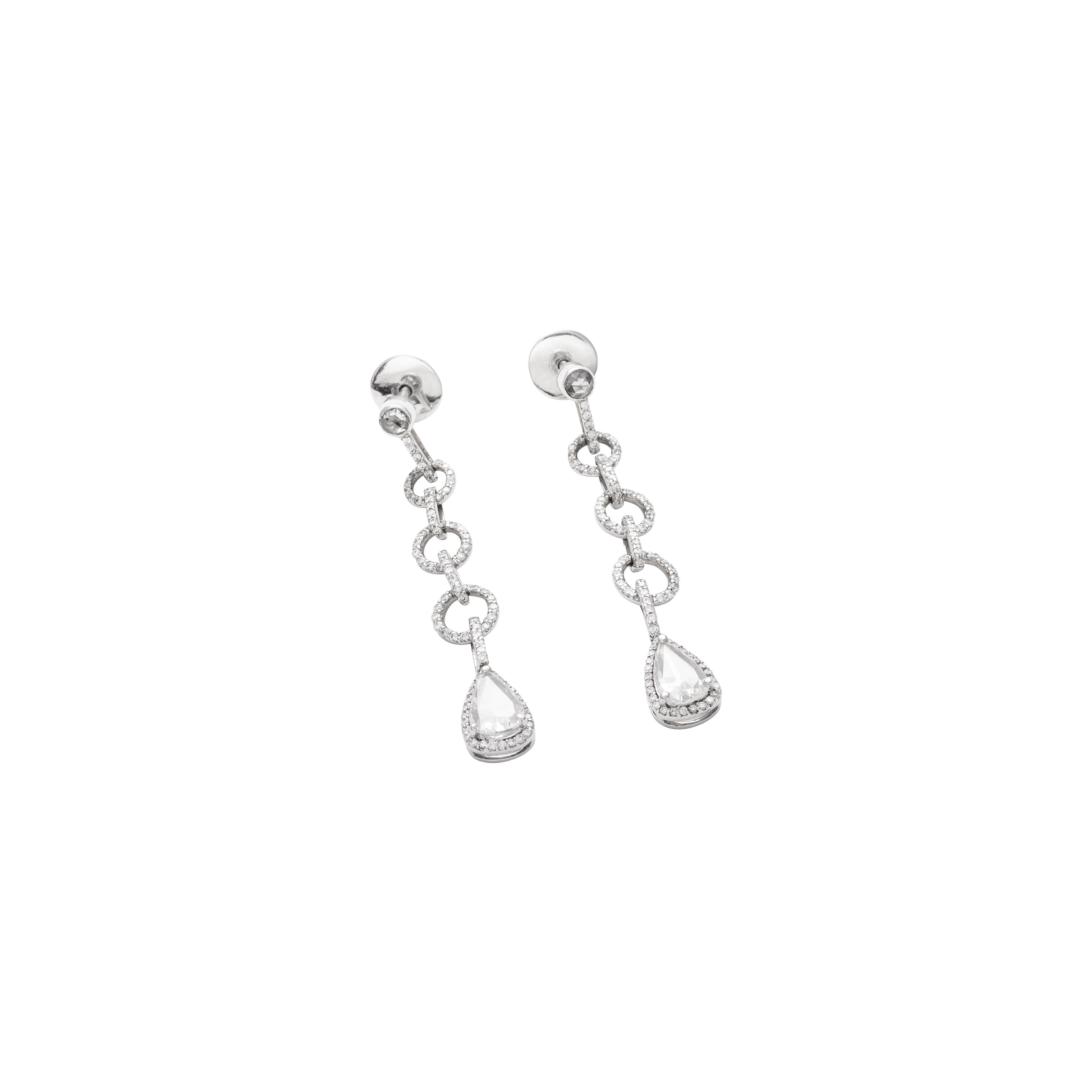 18 Karat White Gold Rosecut Diamond Earrings

Elegant & classy, these earrings set in 18 Karat white gold, studded with a mix of rosecut and full cut diamonds are perfect for evening wear.

18 Karat Gold - 6.906gms
Diamond - 2.22cts