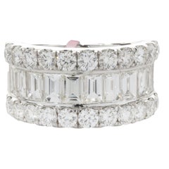 18 Karat White Gold Round and Baguette Cut Diamond Cigar Band