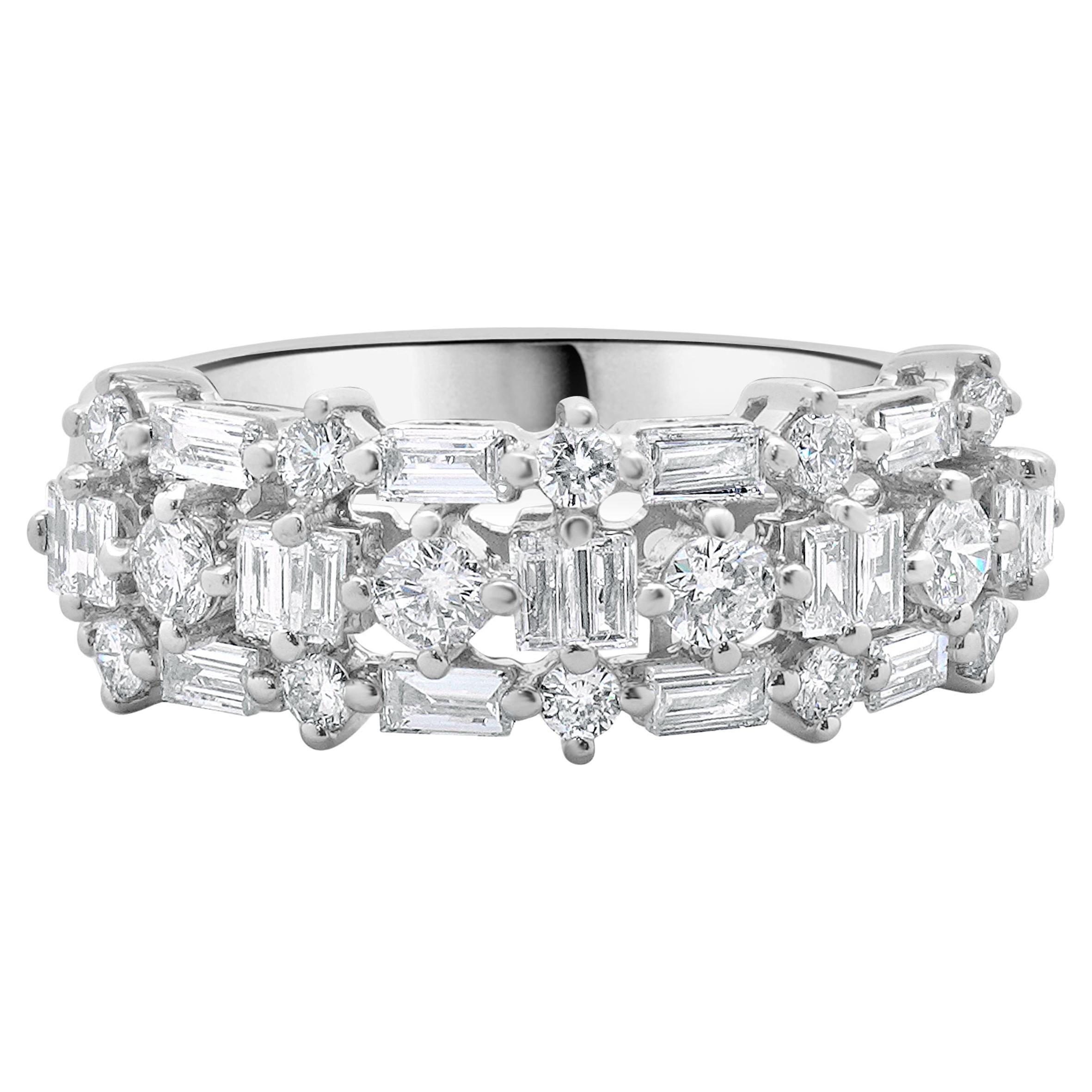 Bandeau à trois rangs en or blanc 18 carats diamants ronds et baguettes