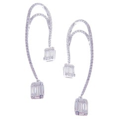18-Karat White Gold Round and Baguette White Diamonds Linear Earrings