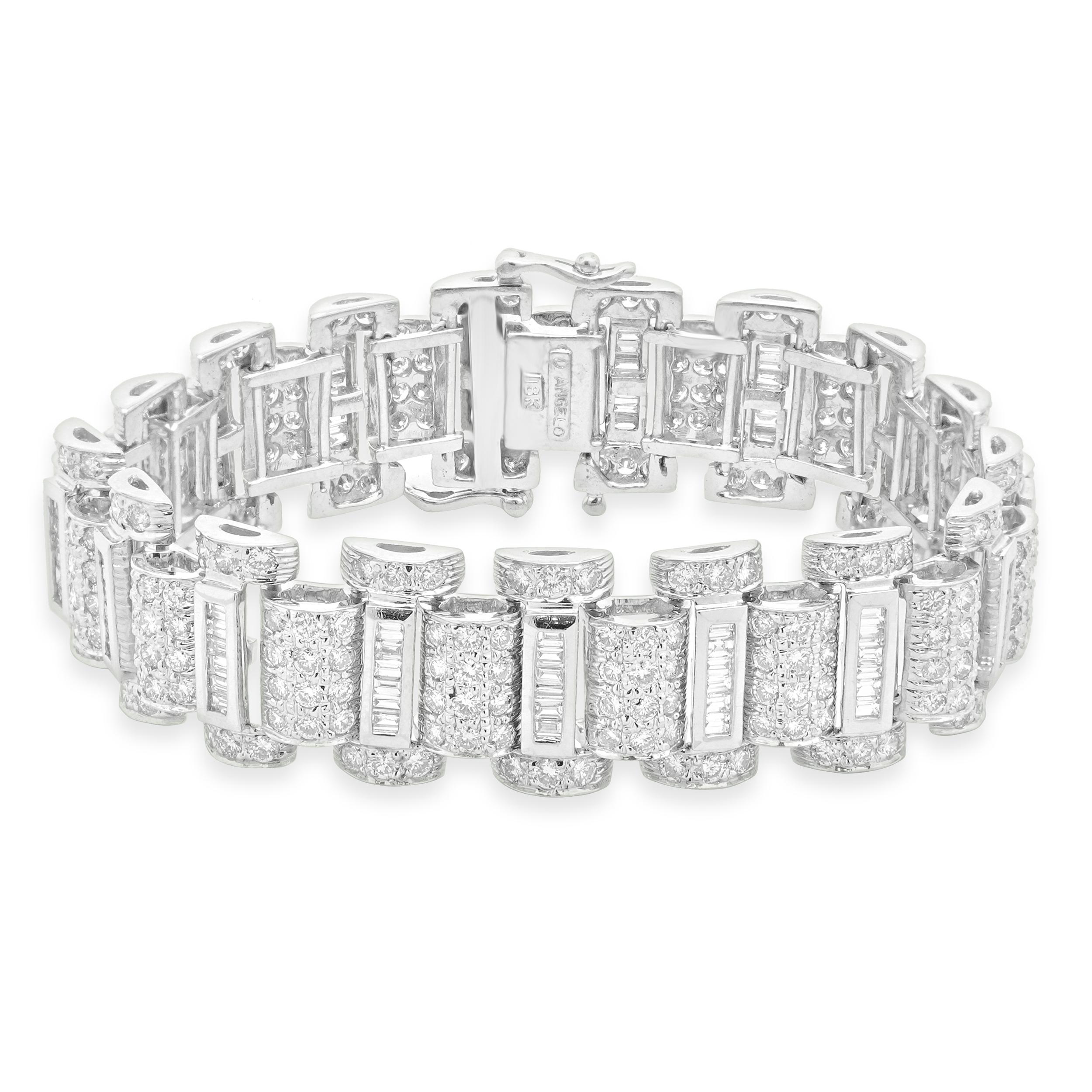 18 Karat White Gold Round Brilliant & Baguette Cut Diamond Link Bracelet