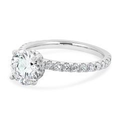 18 Karat White Gold Round Brilliant Cut Diamond Engagement Ring
