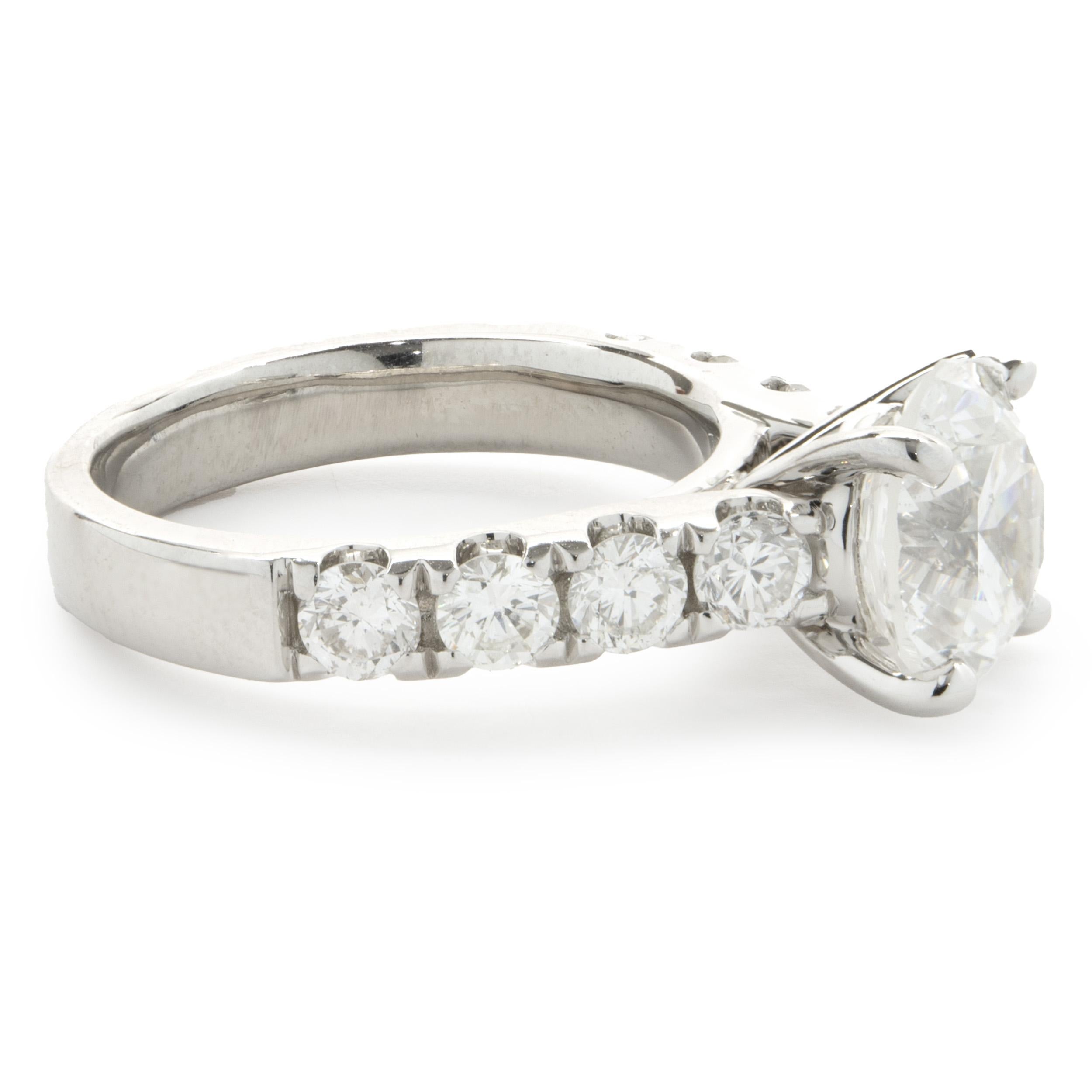 Anello di fidanzamento con diamante taglio brillante rotondo in oro bianco 18 carati In condizioni ottime a Scottsdale, AZ