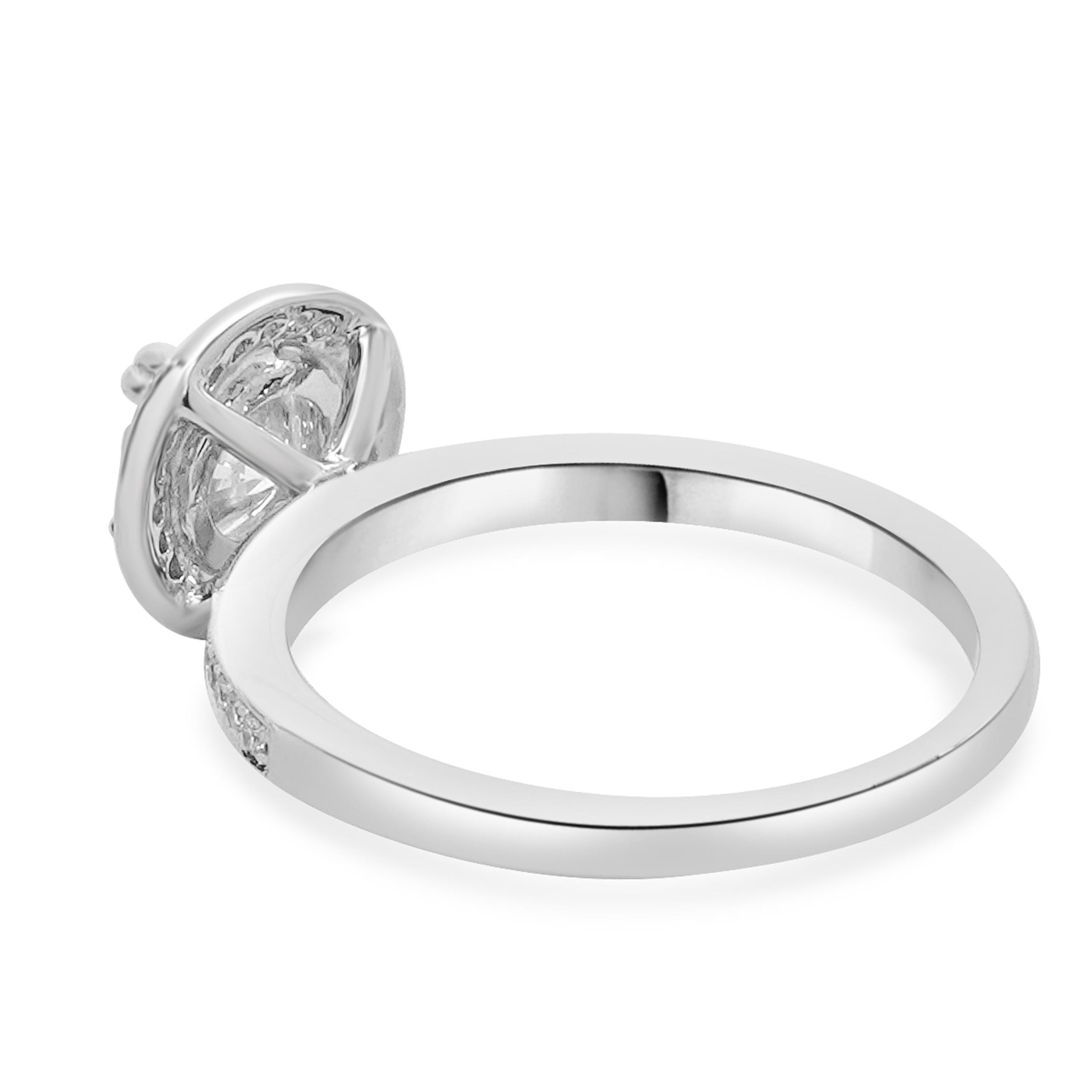 Bague de fiançailles en or blanc 18 carats avec diamants taille brillant rond Excellent état - En vente à Scottsdale, AZ
