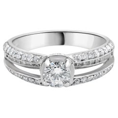 18 Karat White Gold Round Brilliant Cut Diamond Engagement Ring