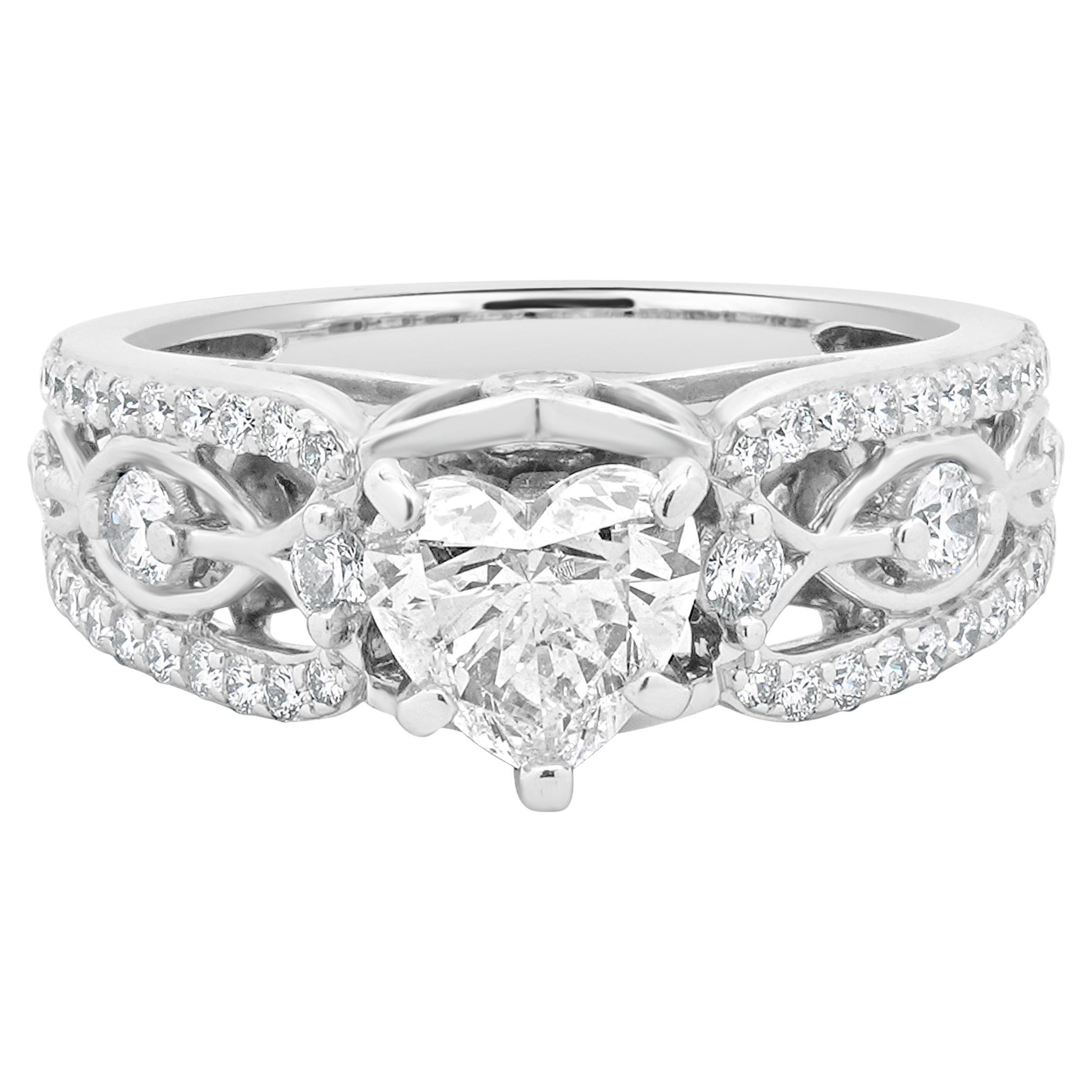 18 Karat White Gold Round Brilliant Cut Diamond Engagement Ring For Sale