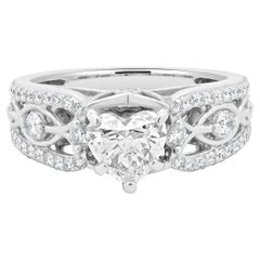 Verlobungsring aus 18 Karat Weißgold mit rundem Diamanten im Brillantschliff