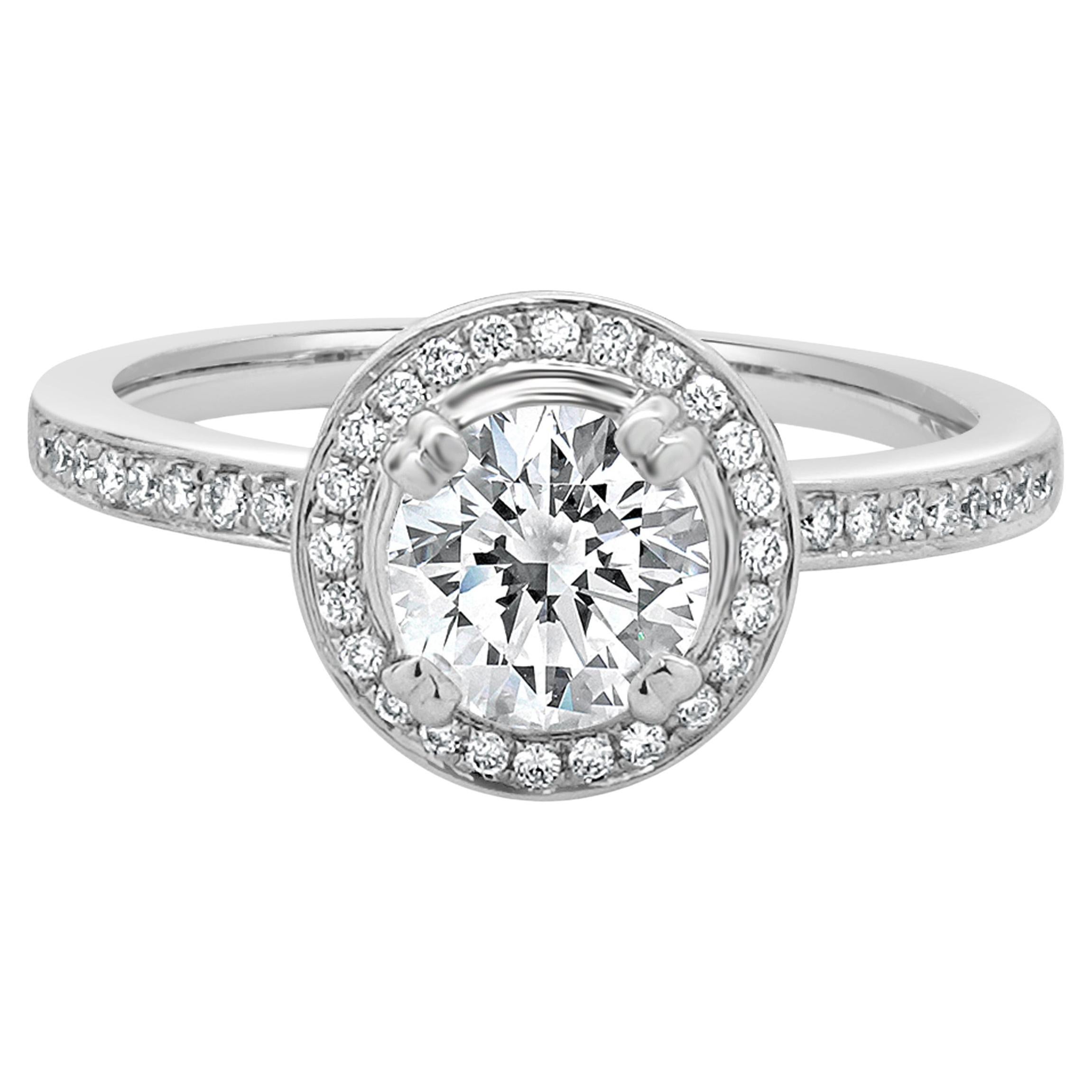 18 Karat White Gold Round Brilliant Cut Diamond Engagement Ring