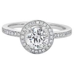 Verlobungsring aus 18 Karat Weißgold mit rundem Diamanten im Brillantschliff