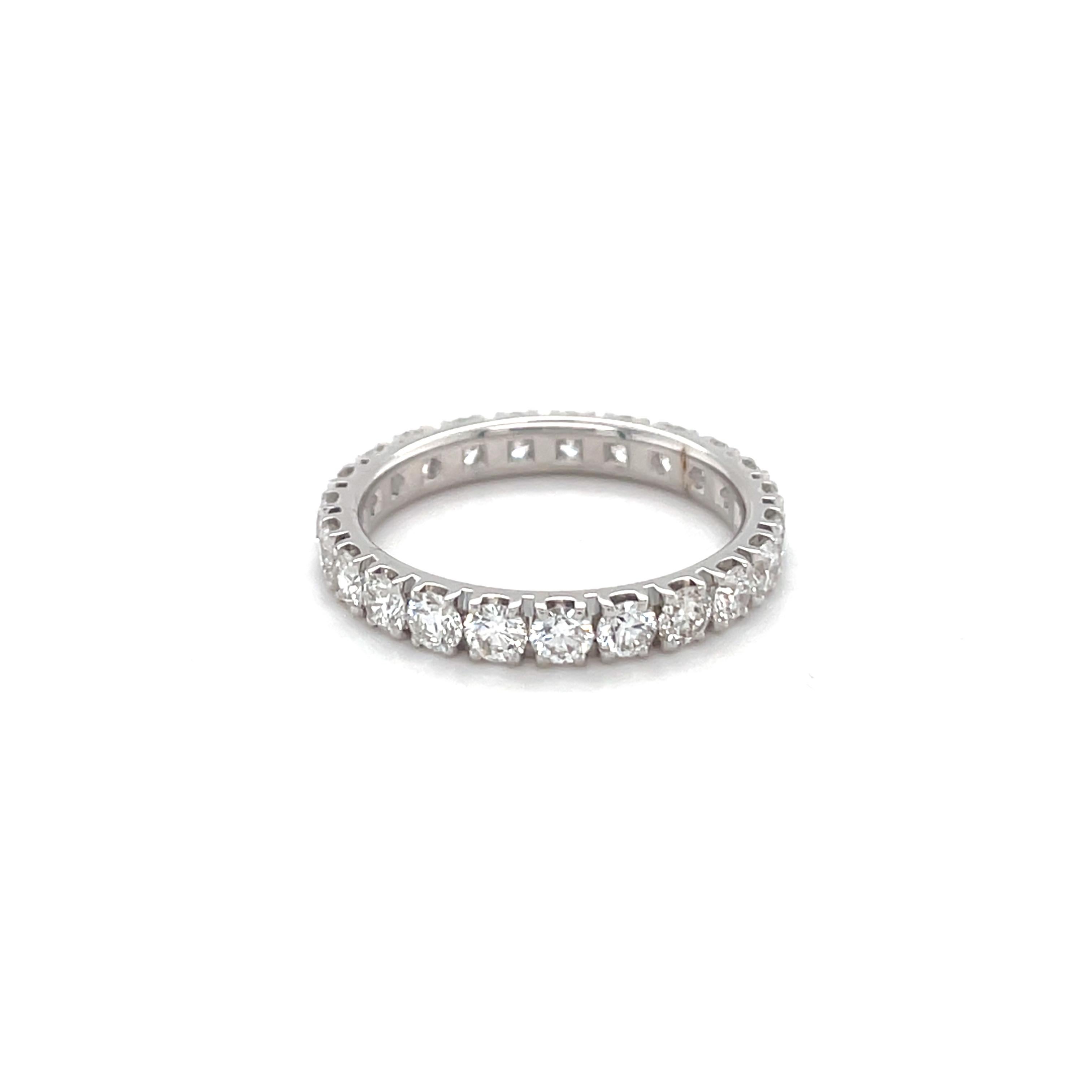 Women's 18 Karat White Gold Round Diamond Band Ring For Sale