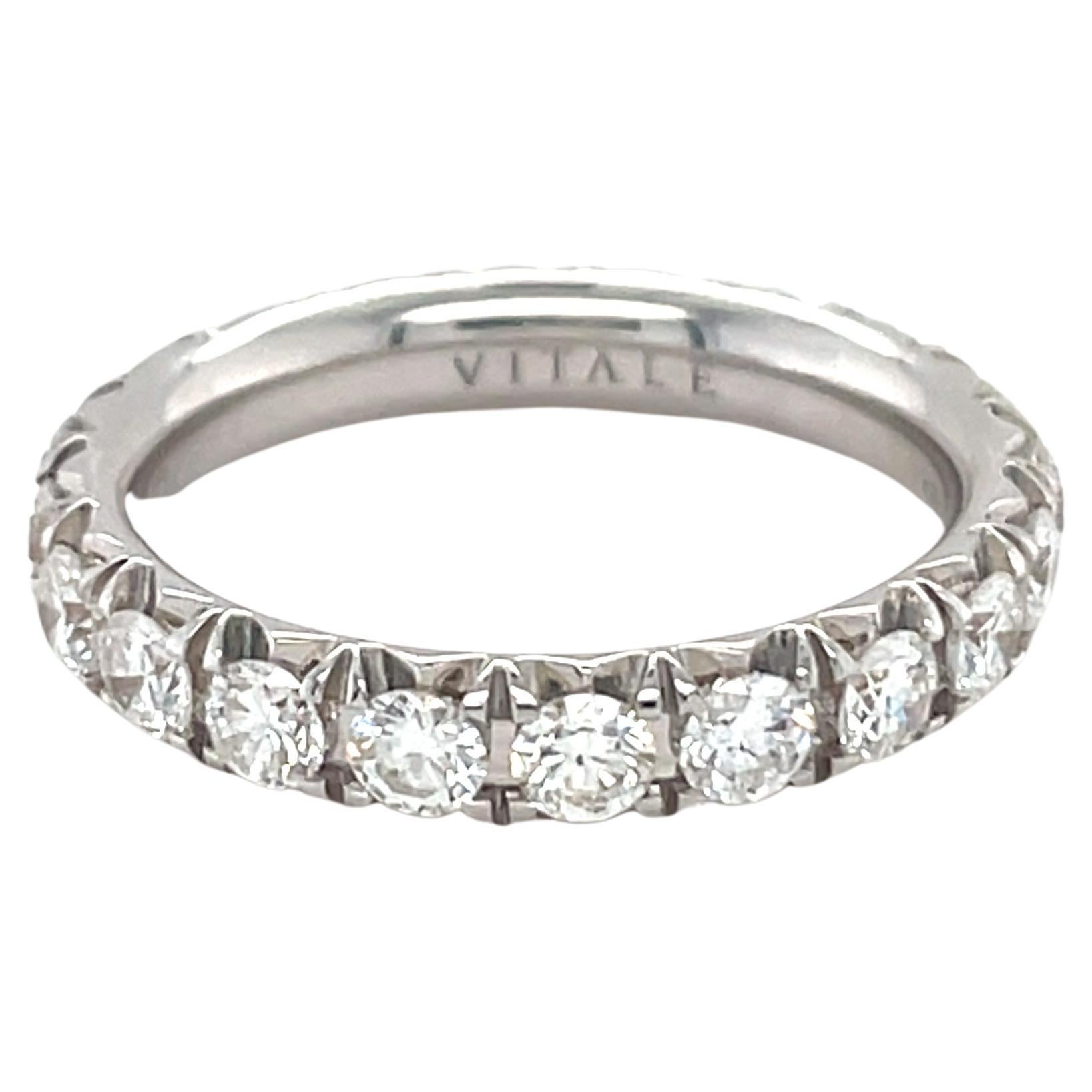 Bague à anneau en or blanc 18 carats avec diamants ronds en vente