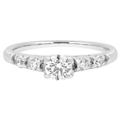 18 Karat White Gold Round Diamond Engagement Ring