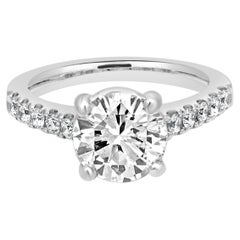 18 Karat White Gold Round Diamond Engagement Ring