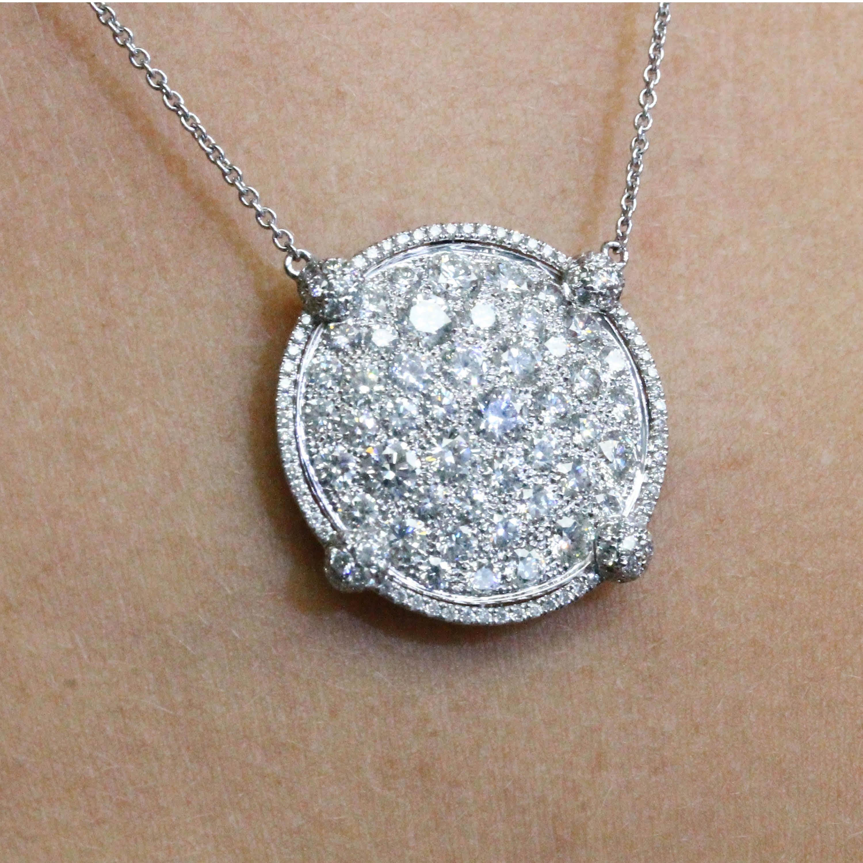 Women's 18 Karat White Gold Round Pave Diamond Fashion Necklace 3.26 Carat For Sale