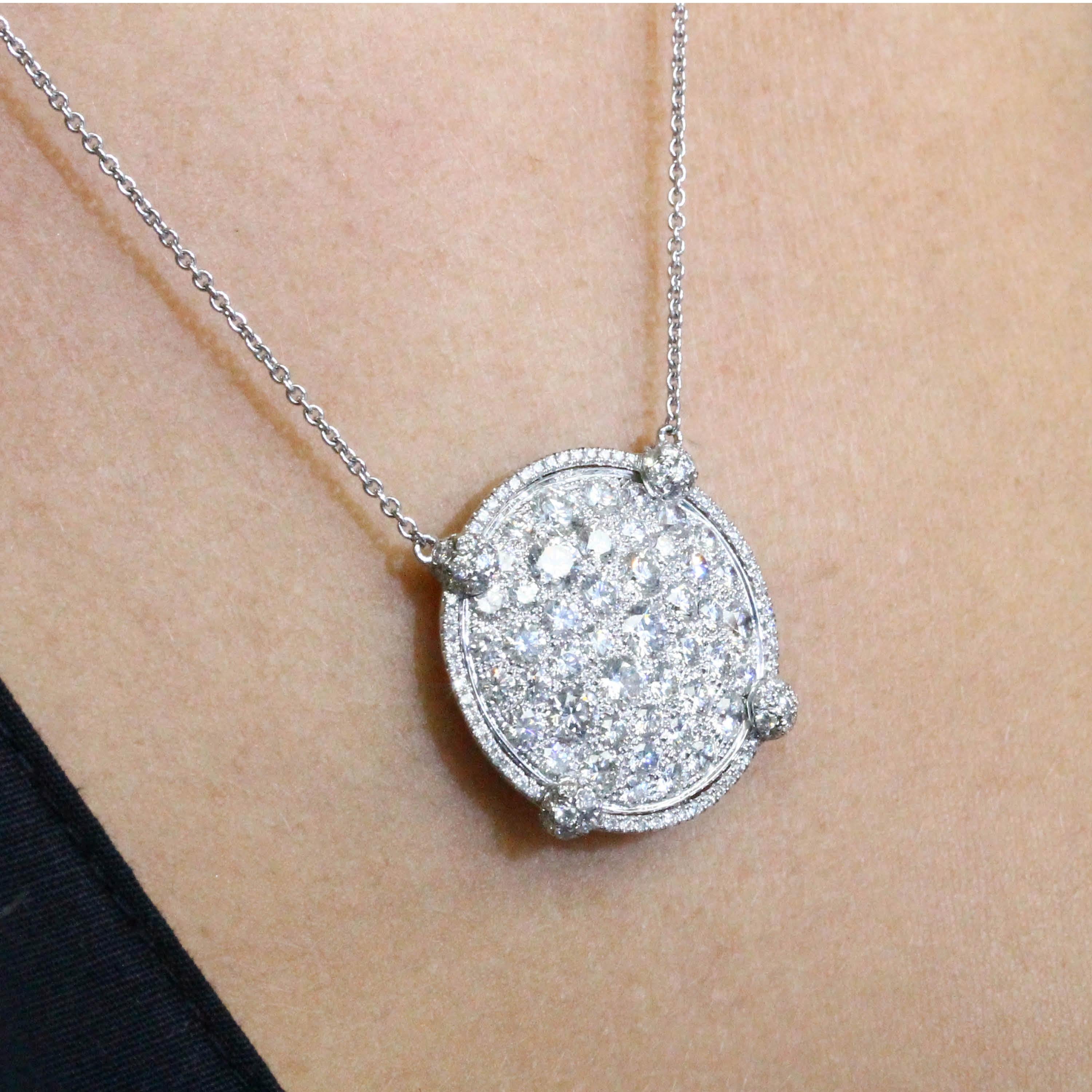 18 Karat White Gold Round Pave Diamond Fashion Necklace 3.26 Carat For Sale 1