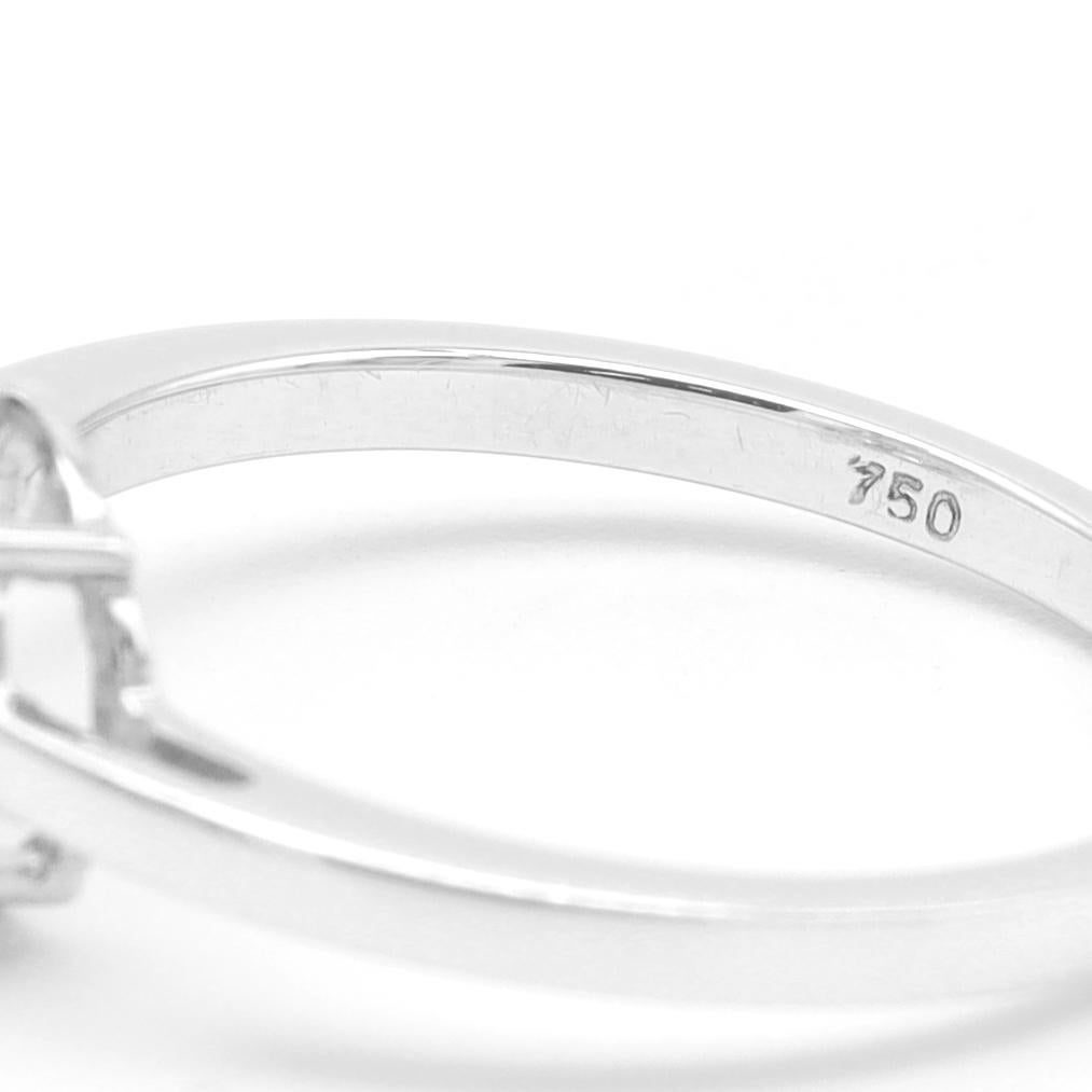 Princess Cut 18 Karat White Gold Round Pie-Cut 